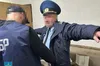 На митному пості «Краківець» на гарячому зловили кількох митників-хабарників