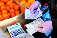 Дві апельсинки на місяць і одні дитячі штани на два роки