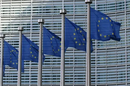 ЄС припиняє видачу багаторазових шенгенських віз громадянам росії. Фото: Guillaume Périgois / Unsplash