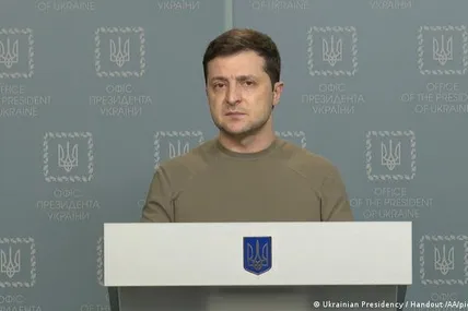 "Допомагайте одне одному! Підтримуйте одне одного! Підтримуйте оборону! І захищайте державу!"