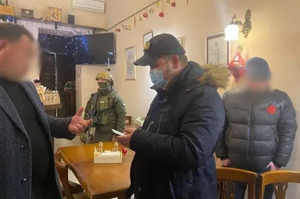 «Слугу» Сергія Кузьміних затримали під час отримання хабаря