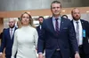 Дружина міністра оборони США відвідувала зустрічі з обговоренням секретних питань