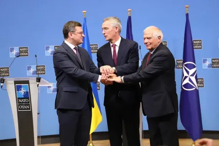 Тристороння зустріч Україна-НАТО-ЄС. Фото із мережі