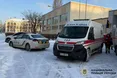 У школі Києва учень напав із ножем на вчительку та однокласника: що відомо