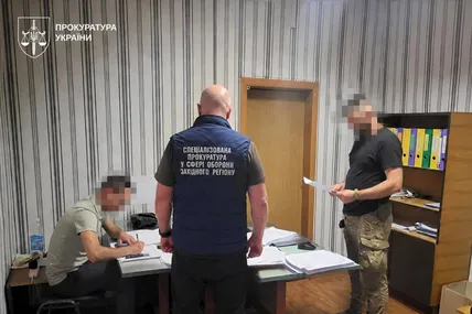11.08.2026, 15:45				


									На Львівщині військового посадовця підозрюють у незаконних виплатах на понад 16 млн грн							

										Військовий посадовець, який тимчасово виконував обов’язки командира однієї з військових частин, підписав нак