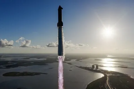 SpaceX успішно запустила Starship: ракета вперше повернулася на Землю після розгортання корисного вантажу