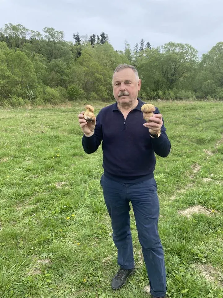 Такої ранньої пори Мар’ян Лозинський боровиків ще не збирав.