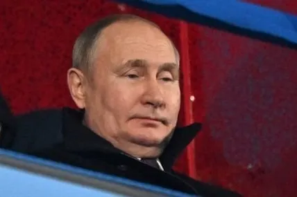 Олімпіада: NBC розповів про 100 тисяч військових Росії на кордонах і показав Путіна у процесі виходу збірної України