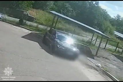 Фото із соцмереж патрульної поліції Львівської області