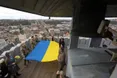 35 років тому у Львові над ратушею вперше офіційно підняли синьо-жовтий стяг