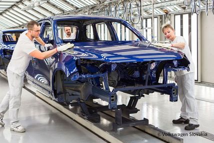 Фіцо раптом згадав, що у Словаччині купа автозаводів&hellip;