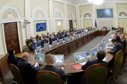Порошенко закликав створити у парламенті антикризовий штаб у форматі Тимчасової спеціальної комісії