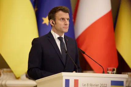 Лише переговори можуть відновити мир, - Макрон
