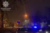 Пʼяна водійка знесла дорожній знак та рекламний стенд у Львові: деталі