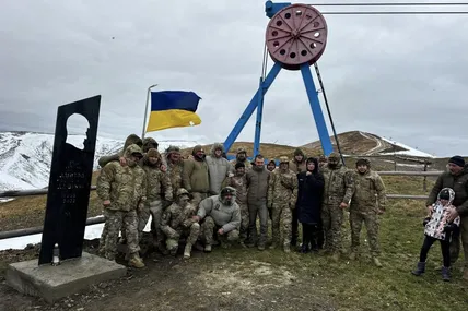 Пам’ятник Дмитру «Да Вінчі» Коцюбайлу перевезли у Карпати через загрозу окупації