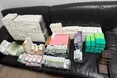 З корейською косметикою та наркотичними таблетками: на кордоні викрили двох порушників