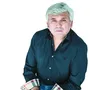 «У мене ніколи не буває натхнення. Лише працюю. Це як прибирати вулицю. Просто треба писати щодня» 