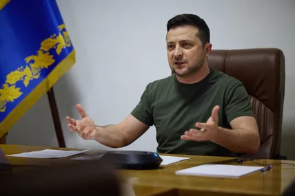 "Ми повинні триматися, повинні боротися. І ми переможемо. Я в це вірю", - Зеленський
