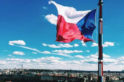 У Чехії пропонують нагороджувати подружні пари за вірність партнерам. Фото із мережі