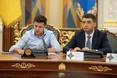 Хід Ахметова: Чому Гройсман "злився" із Зеленським