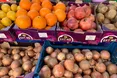 На продуктовому ринку «штормить» ціна цибулі