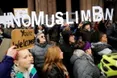 Проти «антиміграційного» закону Трампа підписалися понад 900 дипломатів світу