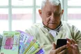 Кому підвищать пенсії з 1 жовтня?