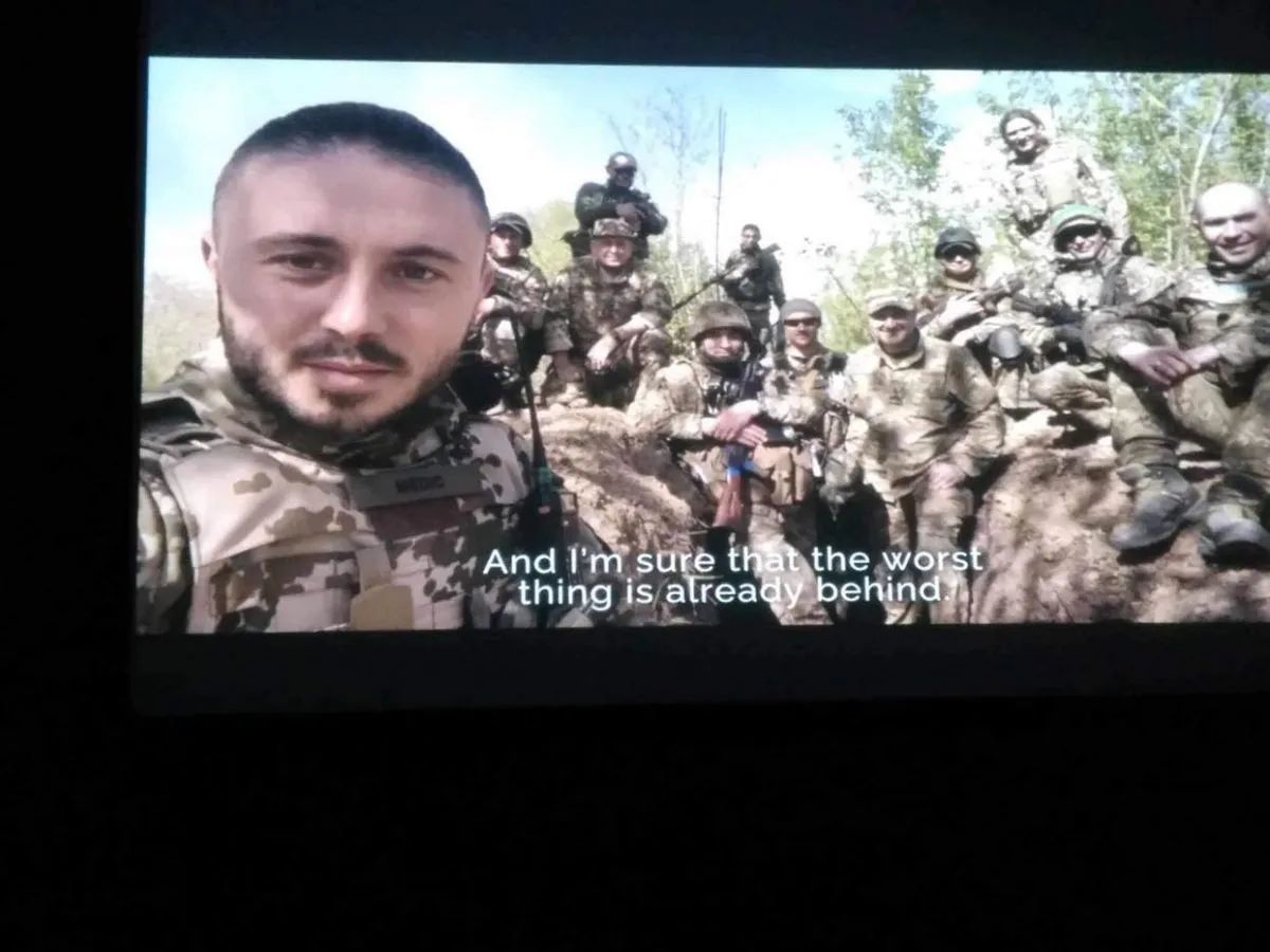 Кадри з документального фільму.