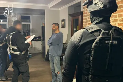 Екскерівнику Молодого театру Андрію Білоусу повідомили про підозру в сексуальному насильстві над студентками