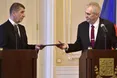 Прем’єр та президент Чехії сваряться через вигнання російських шпигунів