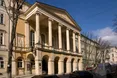 Велика реставрація чи «залатування дір»