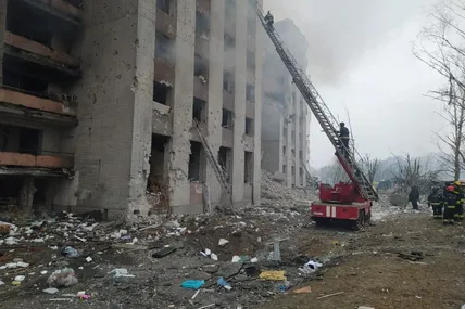 Через авіаудар в Чернігові у багатоповерхівку загинула 1 людина (оновлено)
