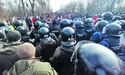 У Нових Санжарах задіяли Нацгвардію і БТРи