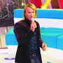 На кожному концерті підспівують «Ніно», але співак не зізнається, з ким красуня Ніно «п’є вино»...