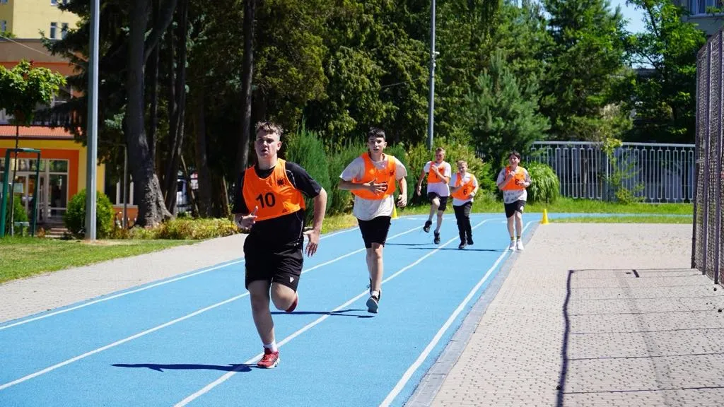 Викладачі ліцею кажуть, потрібно регулярно тренуватися, щоб здати усі нормативи з фізкультури
