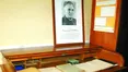Один професор випасав корову у міському парку, другий самочинно закривав університет...