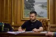 Зеленський підписав закон про зупинку виплати зовнішнього боргу