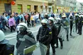 Хода «під конвоєм»