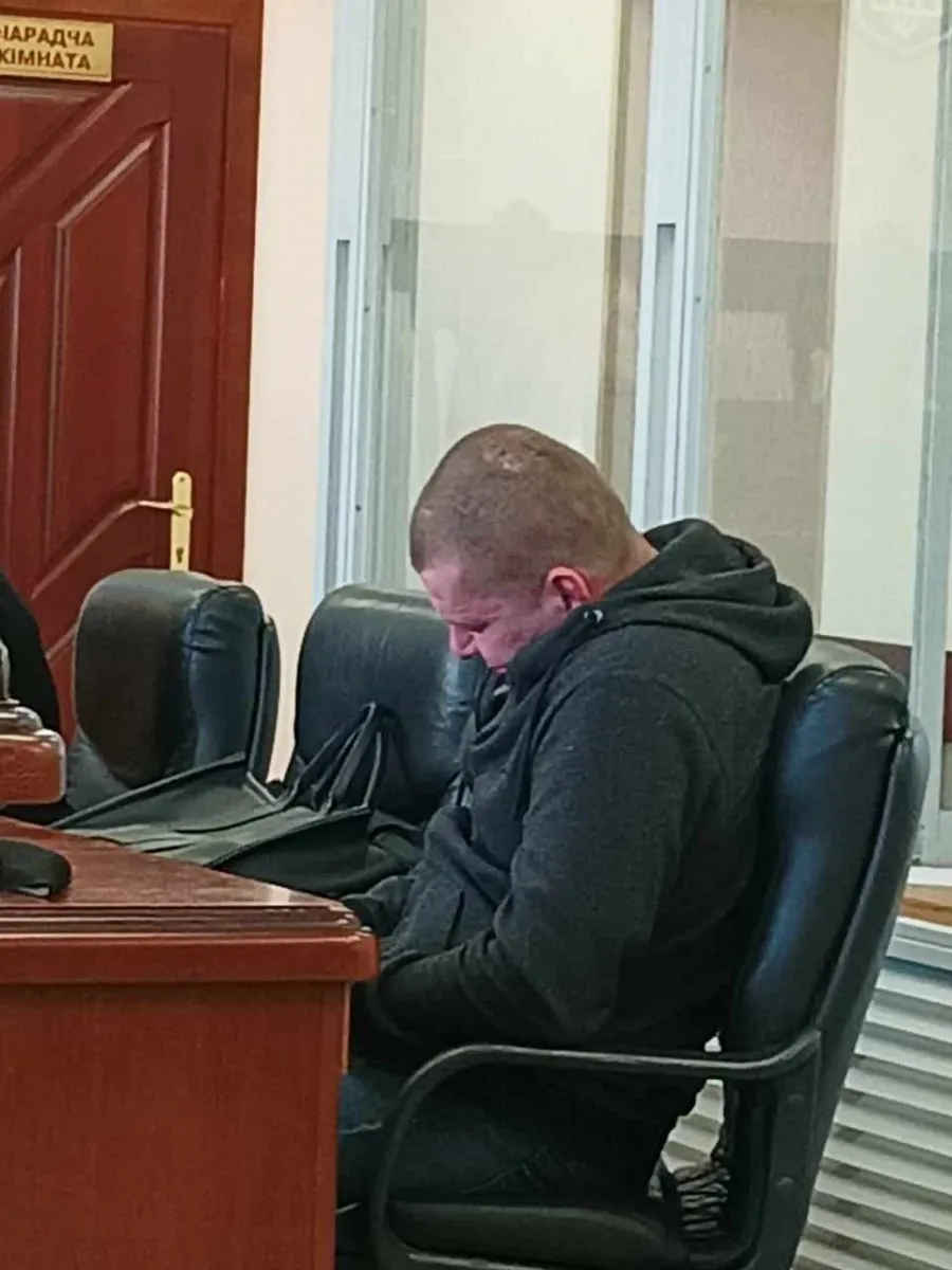Колишній боєць харківського "Беркуту" Андрій Хандрикін приходив у судову залу нетверезим. Фото Андрія Клименка.