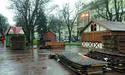 На проспекті Свободи – будиночки Різдвяного ярмарку