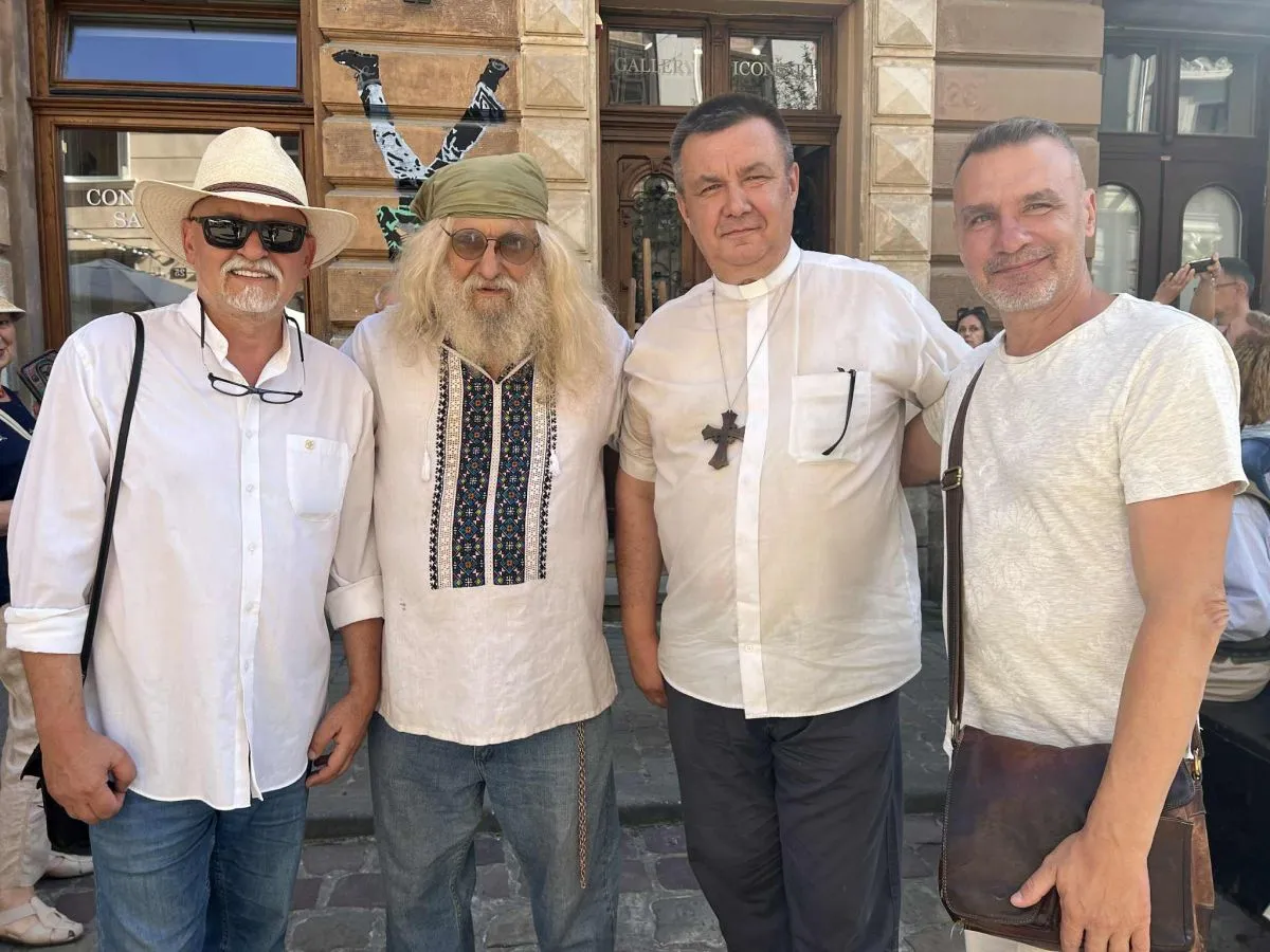 Петро Старух, Лев Скоп, отець Василь Полянко та Олег Денисовець
