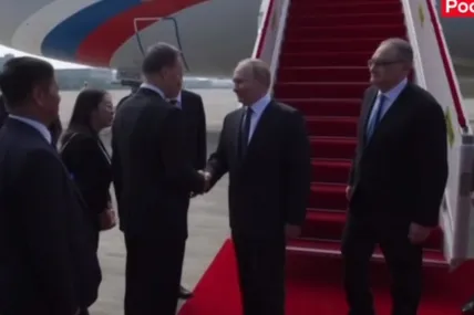путін прибув до Китаю з чотириденним візитом. Фото: скрин